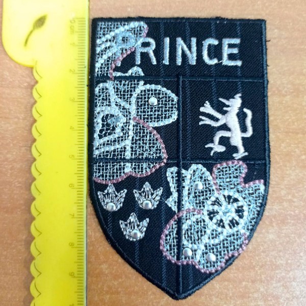 Аппликация клеевая "герб Prince"