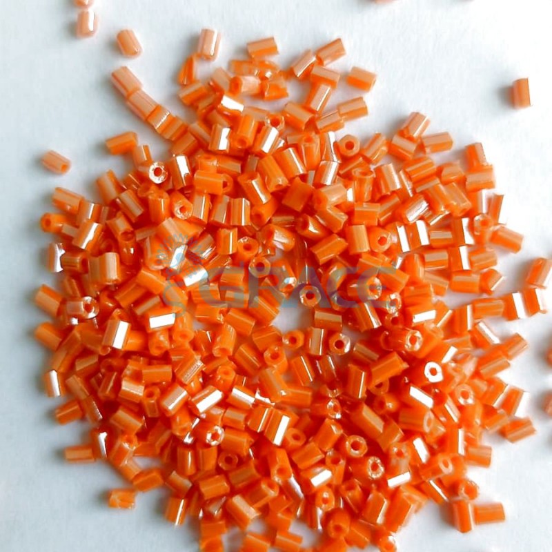 Бисер рубчик 3 мм., цвет оранжевый 28r