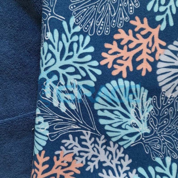 Ткань махра - натуральная хлопковая трикотажная петельчатая, в синем цвете с принтом кораллы