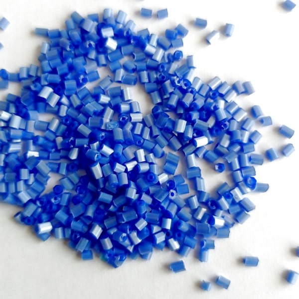 Бисер рубчик 3 мм. (цвет: синий 3r)